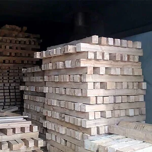 Wooden Pinewood Planks in Gujarat